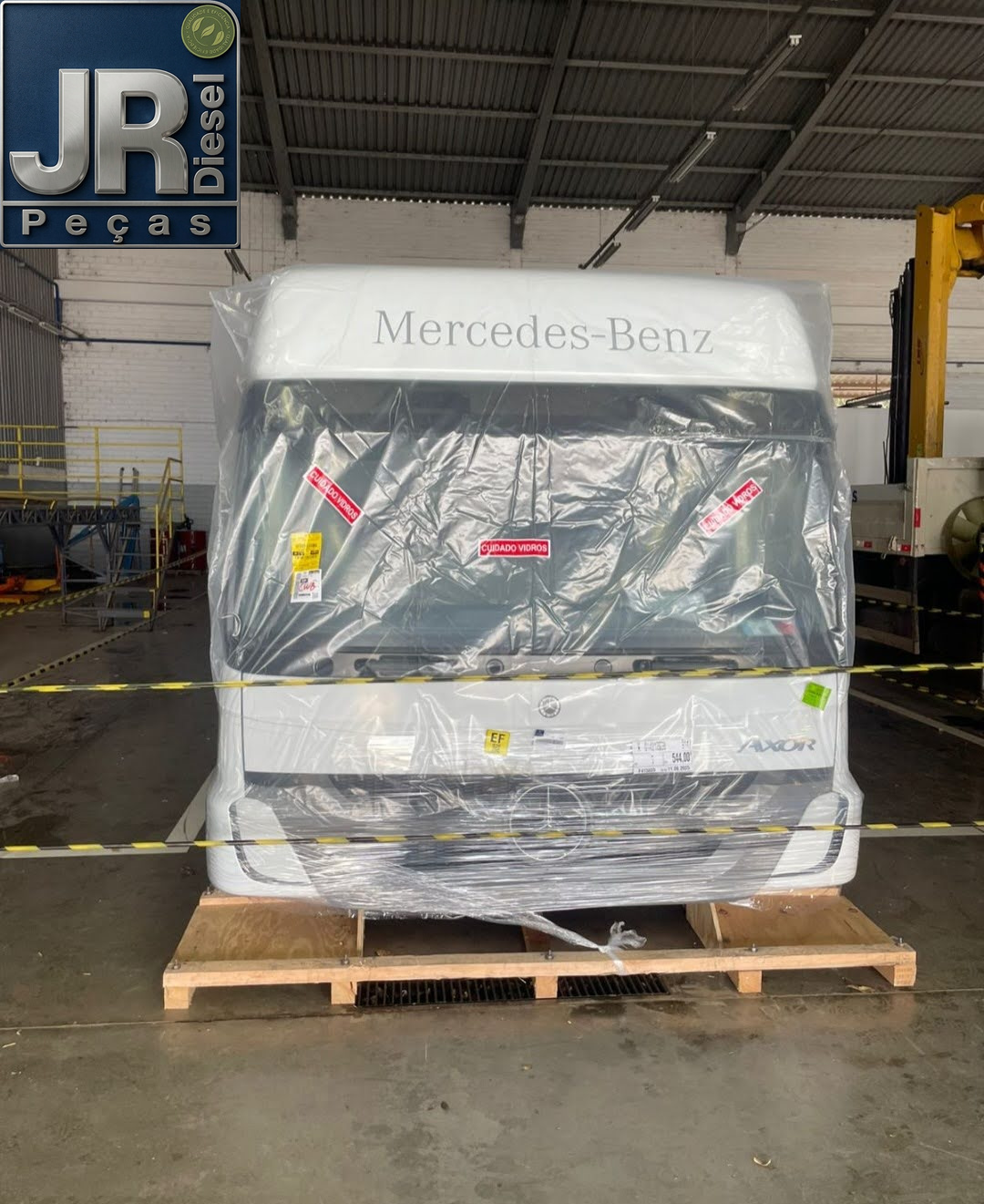 Cabine Mercedes-Benz Axor - Cabines e estrutura